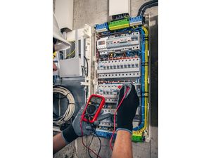 INSTALAÇÃO DE SISTEMAS ELÉTRICOS INDUSTRIAIS