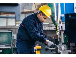 Manutenção Corretiva de Máquinas e Equipamentos Industriais