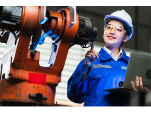 Técnico em manutenção de máquinas industriais